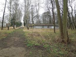 A ravensbrücki Siemenslager elhagyatott barakkjai