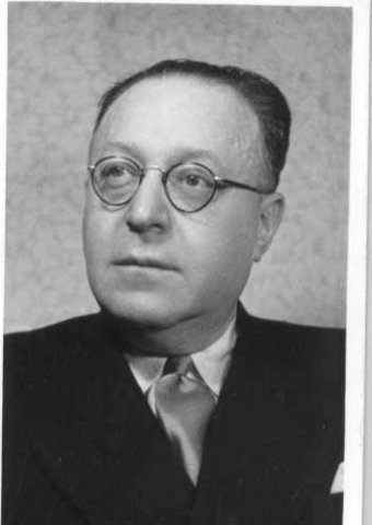 Dr. Munkácsi Ernő, ügyvéd, jogi író, 1934-1942 a Magyar Zsidó Múzeum igazgatója; élt: 1896-1950