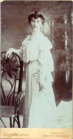 Hochstaedter Samuné leánykori képe, 1905