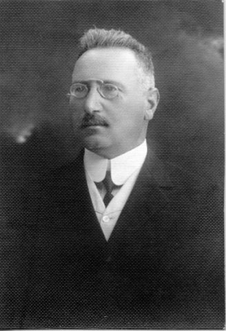 Büchler Sándor; keszthelyi rabbi, történész, élt: 1870-1944