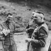 Höcker Album, 1944 nyara: Baer, Mengele, Höss (felnyírt hajjal) és Kramer (takarásban) együtt lazítanak