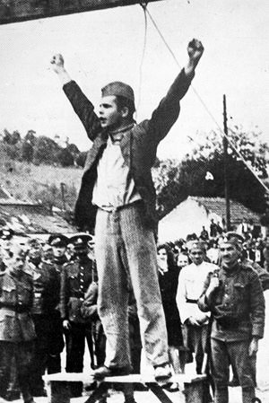 Stevo Filipovics partizán harcos a kivégzése előtt azt kiáltja, halál a fasizmusra, szabadságot a népnek!