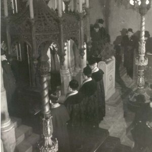 Istentisztelet a Dohány utcai zsinagógában a gettó felszab. 10. évfordulóján, 1955