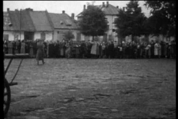 Auschwitz: The Nazis and the Final Solution I-II 22.
