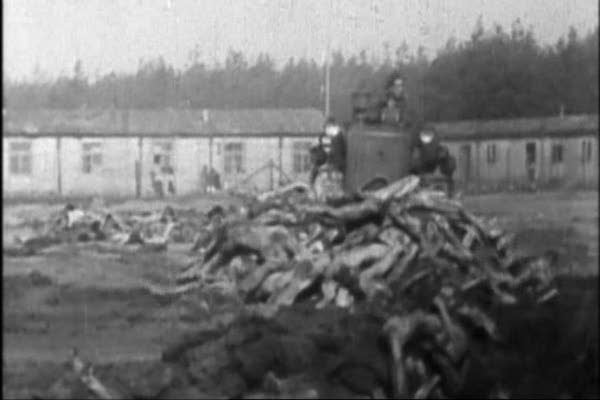 Auschwitz: The Nazis and the Final Solution I-II 32.