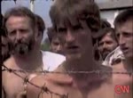 Bosnyákok számára felállított szerb koncentrációs tábor foglyai (1992, ITN/CNN)